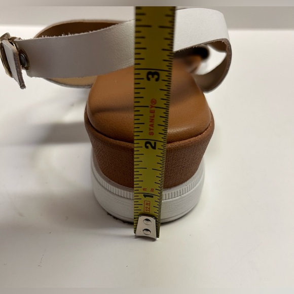 ANGELA AZZI Made in Italy White Strappy Leather Sandals!‎ Women’s Size 8 - Picture 13 of 14